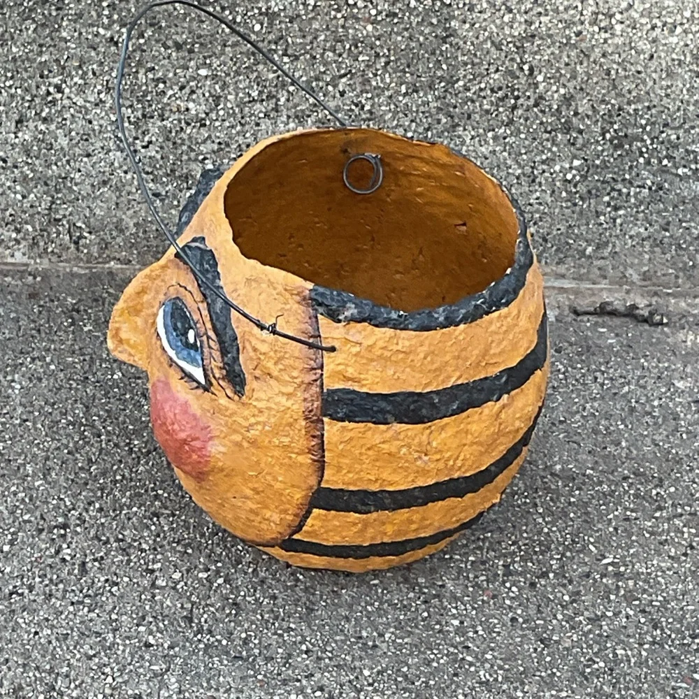Paper Mache Halloween Bee Bucket - Picture 3 of 10